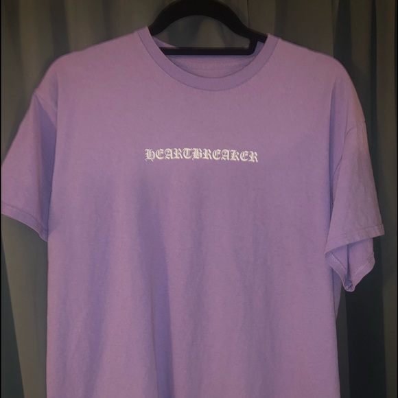 Lavender ‘heartbreaker’ Tee - Picture 2 of 4